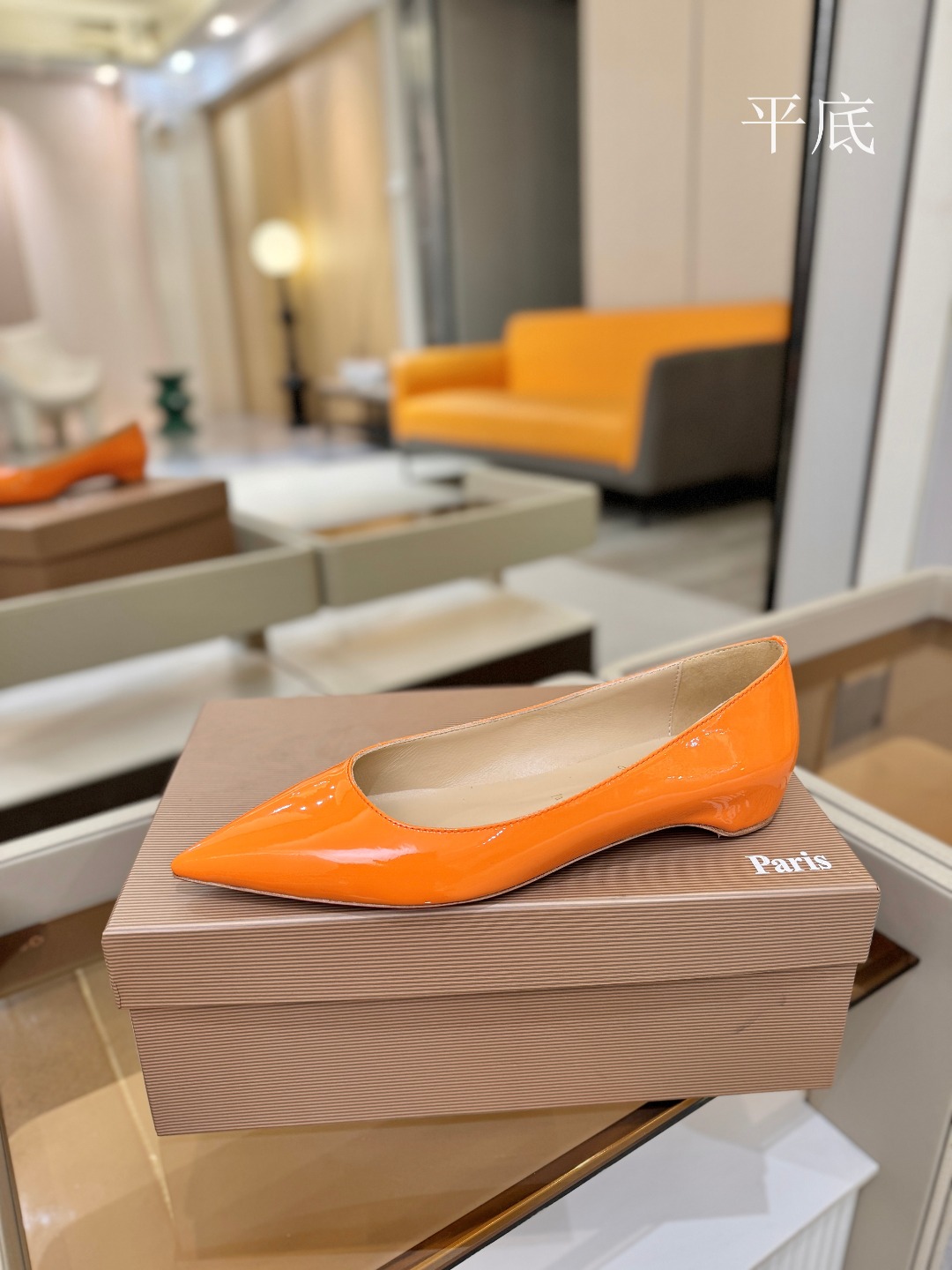 漆皮 单鞋（经典款）质感立体穿出时尚芭莎的气质优质皮里更加柔软透气，无敌瘦腿，穿上立马拉升腿的长度～涵深