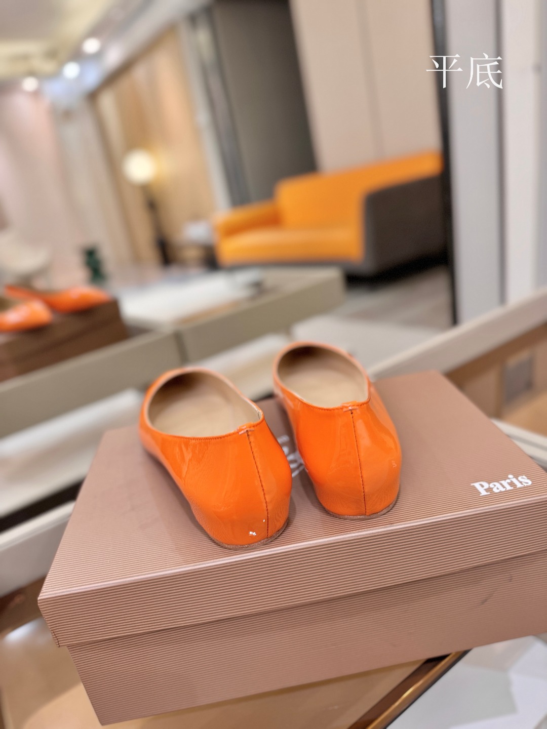 漆皮 单鞋（经典款）质感立体穿出时尚芭莎的气质优质皮里更加柔软透气，无敌瘦腿，穿上立马拉升腿的长度～涵深