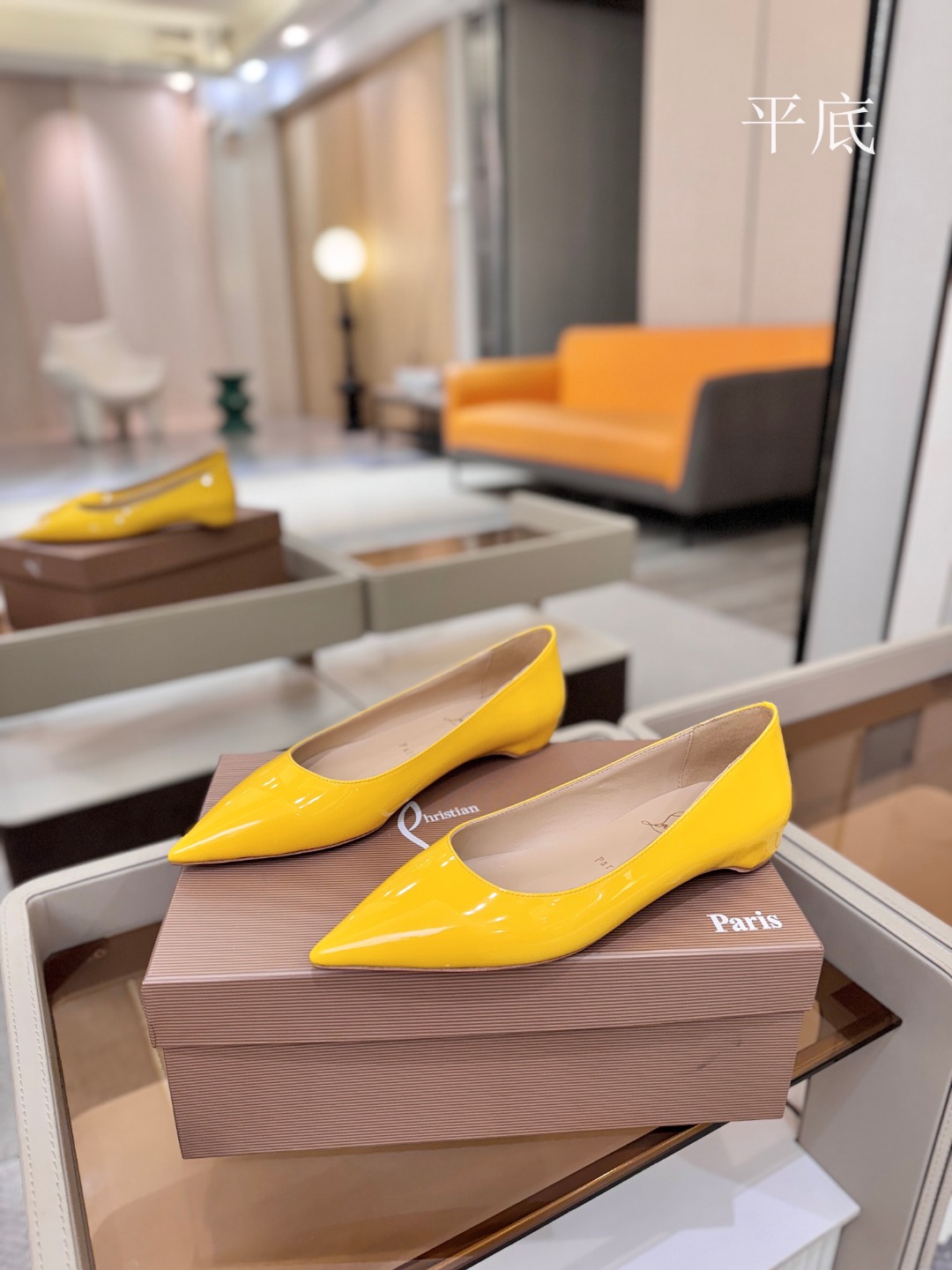 漆皮 单鞋（经典款）质感立体穿出时尚芭莎的气质优质皮里更加柔软透气，无敌瘦腿，穿上立马拉升腿的长度～涵深