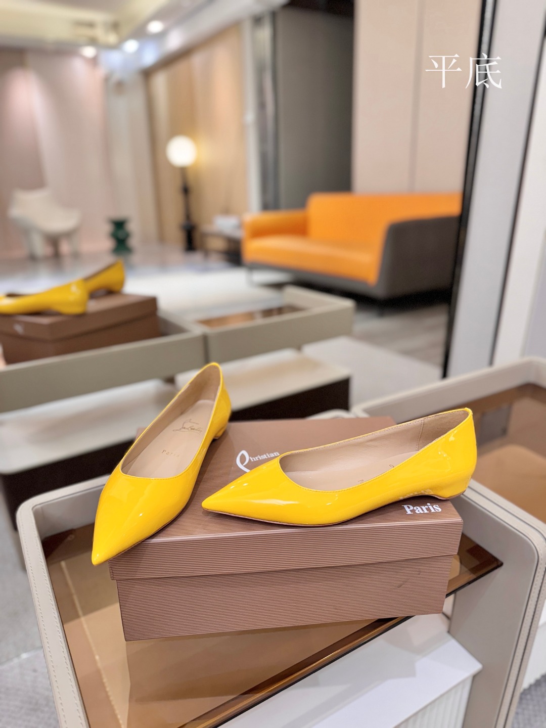 漆皮 单鞋（经典款）质感立体穿出时尚芭莎的气质优质皮里更加柔软透气，无敌瘦腿，穿上立马拉升腿的长度～涵深