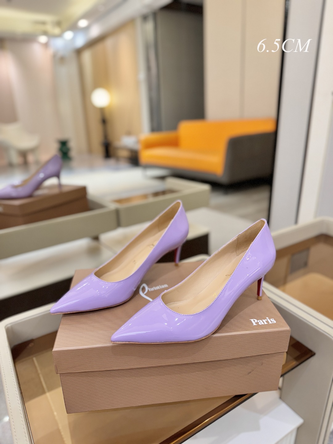 漆皮 单鞋（经典款）质感立体穿出时尚芭莎的气质优质皮里更加柔软透气，无敌瘦腿，穿上立马拉升腿的长度～涵深