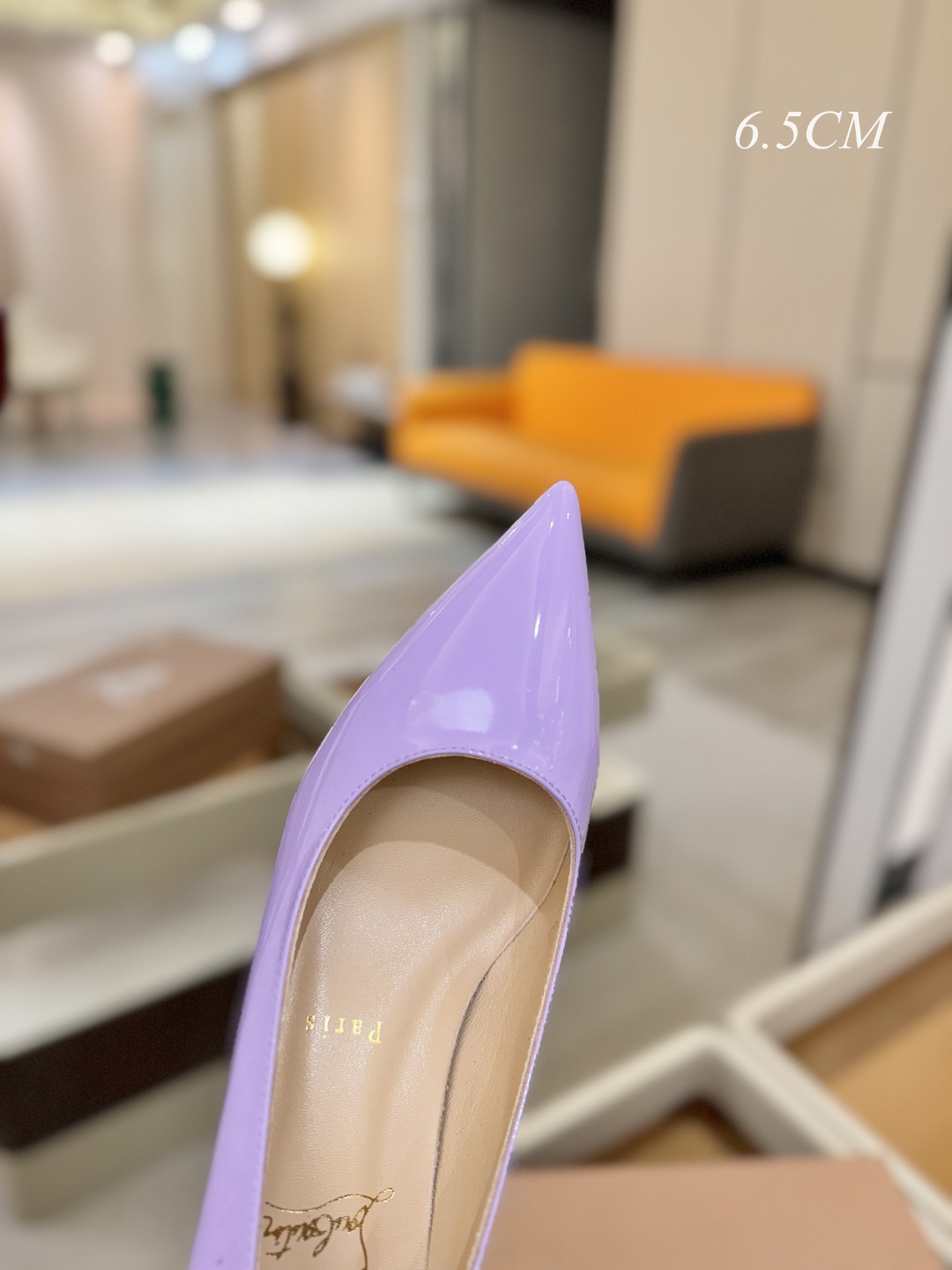 漆皮 单鞋（经典款）质感立体穿出时尚芭莎的气质优质皮里更加柔软透气，无敌瘦腿，穿上立马拉升腿的长度～涵深