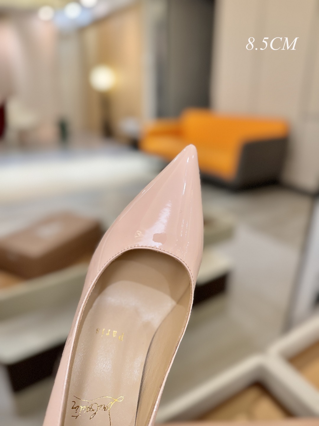 漆皮 单鞋（经典款）质感立体穿出时尚芭莎的气质优质皮里更加柔软透气，无敌瘦腿，穿上立马拉升腿的长度～涵深