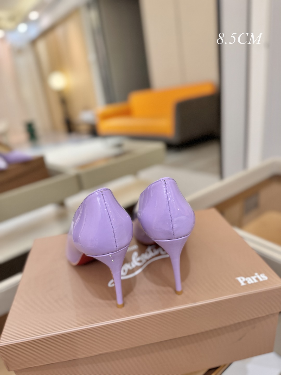 漆皮 单鞋（经典款）质感立体穿出时尚芭莎的气质优质皮里更加柔软透气，无敌瘦腿，穿上立马拉升腿的长度～涵深