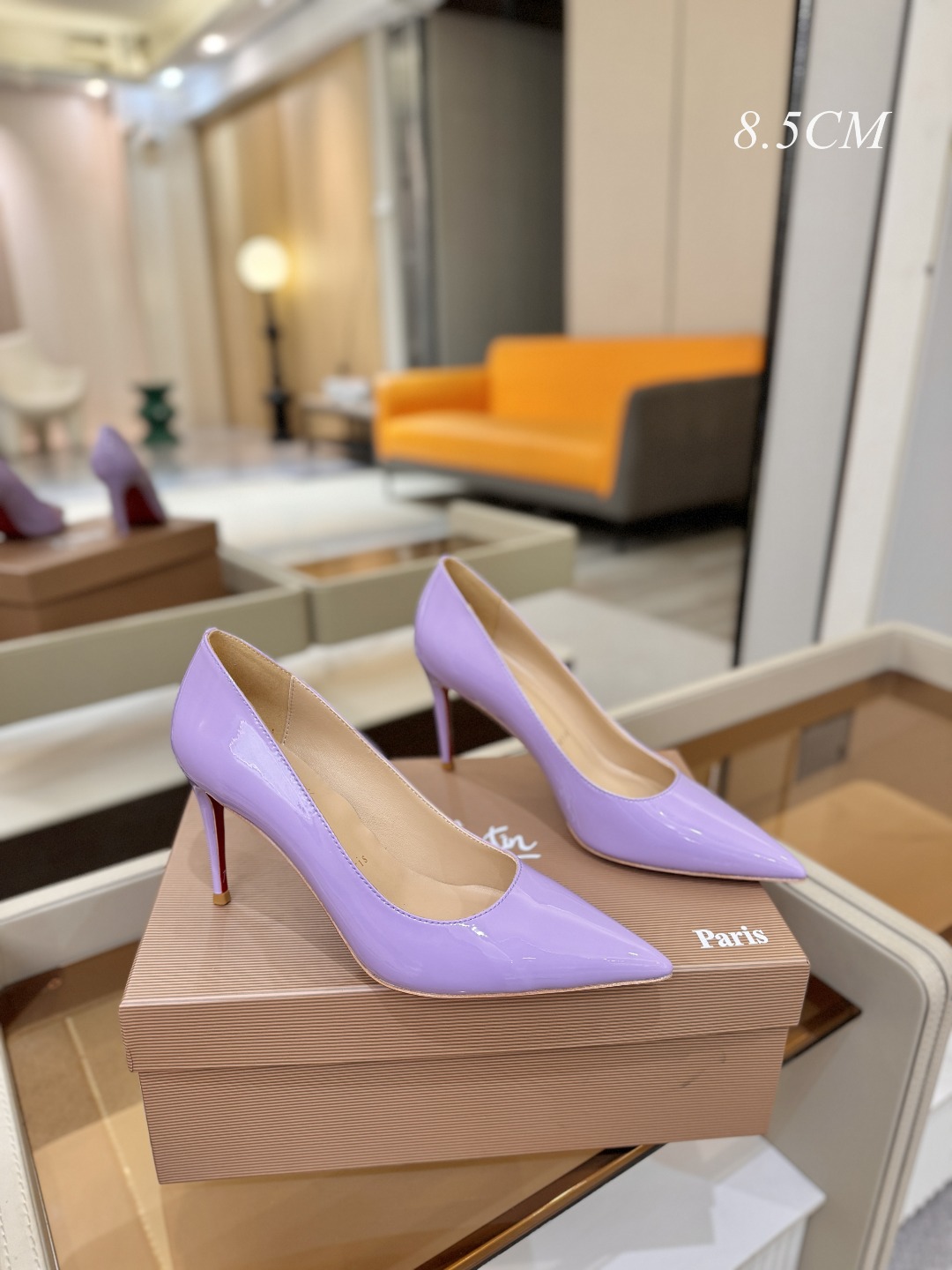 漆皮 单鞋（经典款）质感立体穿出时尚芭莎的气质优质皮里更加柔软透气，无敌瘦腿，穿上立马拉升腿的长度～涵深