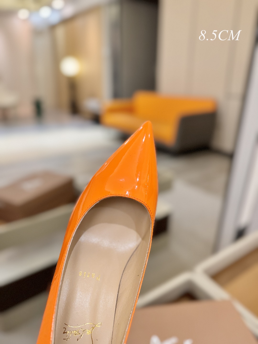 漆皮 单鞋（经典款）质感立体穿出时尚芭莎的气质优质皮里更加柔软透气，无敌瘦腿，穿上立马拉升腿的长度～涵深