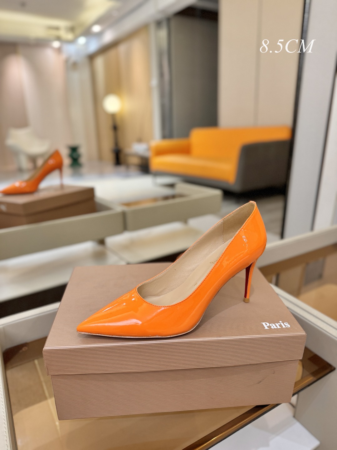 漆皮 单鞋（经典款）质感立体穿出时尚芭莎的气质优质皮里更加柔软透气，无敌瘦腿，穿上立马拉升腿的长度～涵深