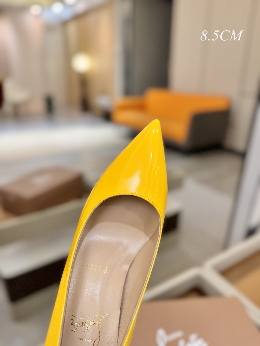 漆皮 单鞋（经典款）质感立体穿出时尚芭莎的气质优质皮里更加柔软透气，无敌瘦腿，穿上立马拉升腿的长度～涵深