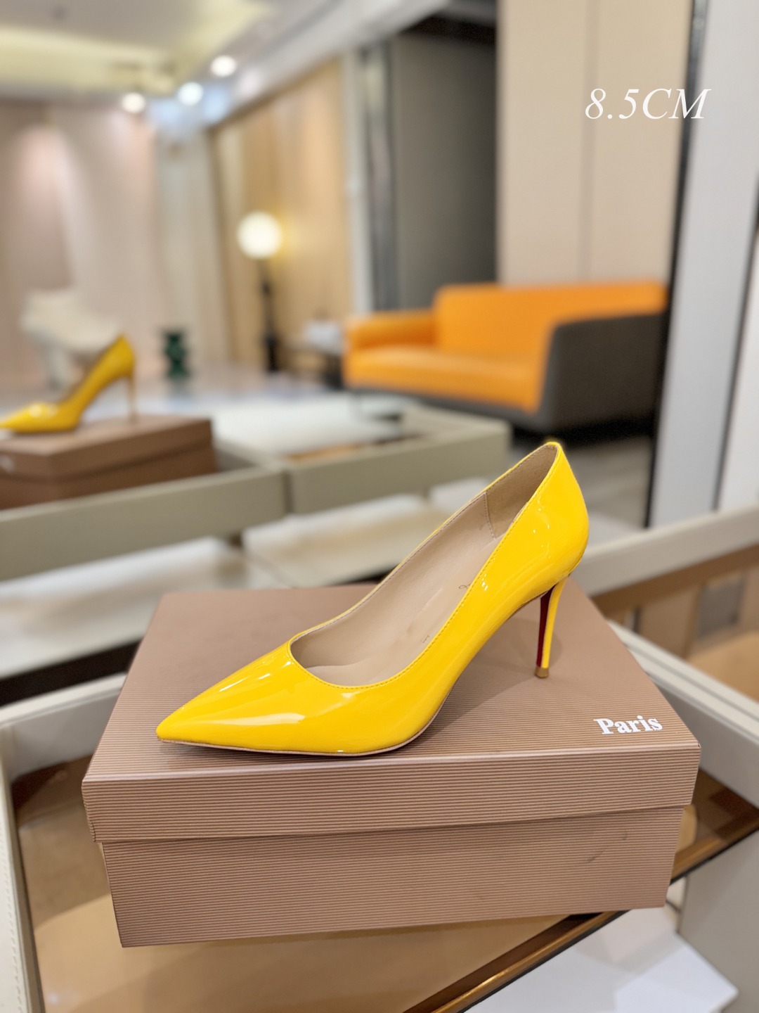 漆皮 单鞋（经典款）质感立体穿出时尚芭莎的气质优质皮里更加柔软透气，无敌瘦腿，穿上立马拉升腿的长度～涵深