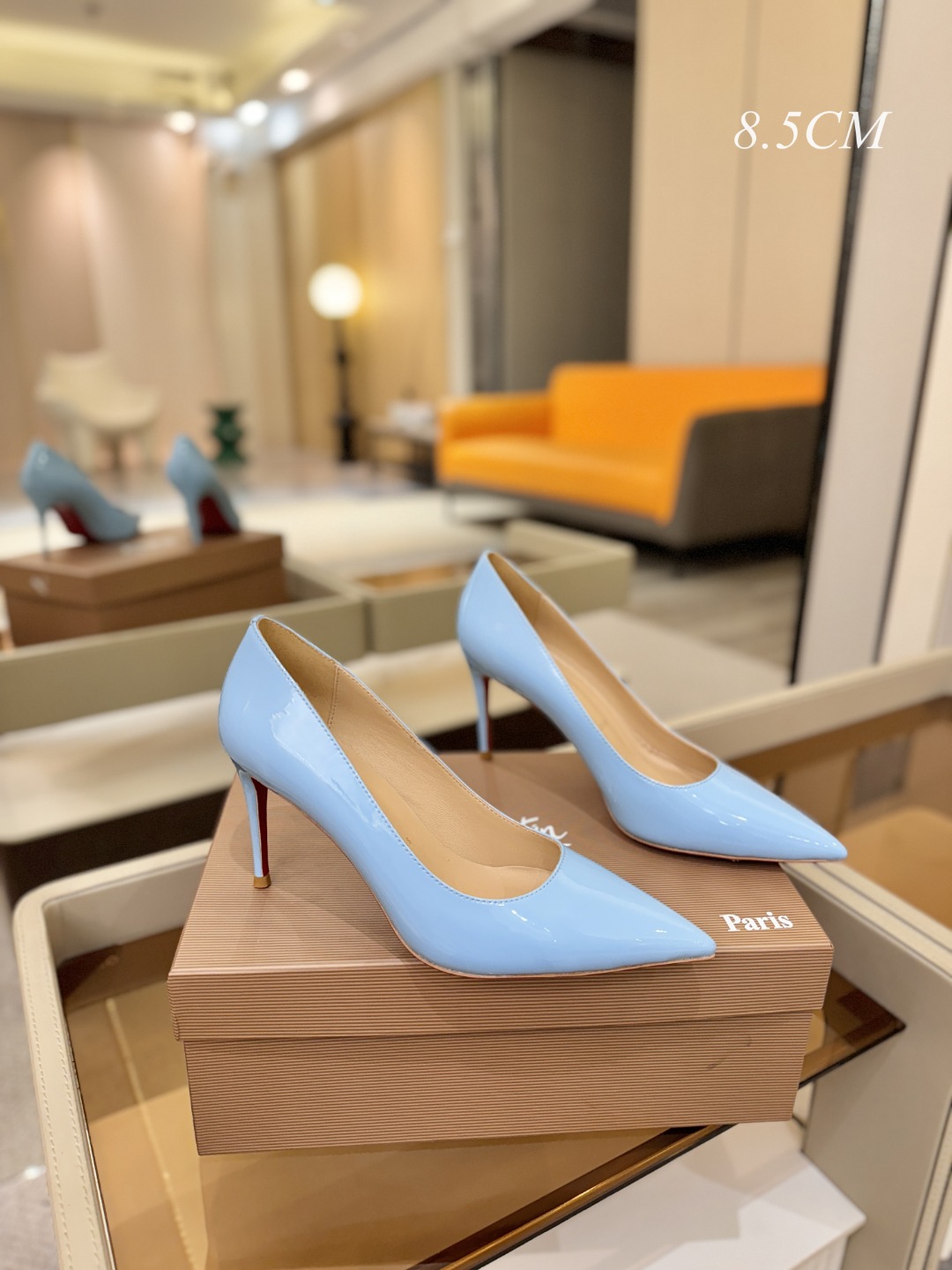 漆皮 单鞋（经典款）质感立体穿出时尚芭莎的气质优质皮里更加柔软透气，无敌瘦腿，穿上立马拉升腿的长度～涵深