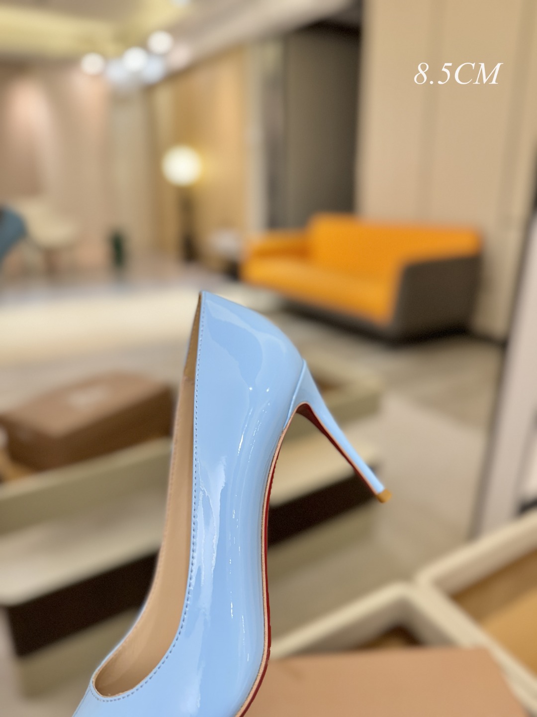 漆皮 单鞋（经典款）质感立体穿出时尚芭莎的气质优质皮里更加柔软透气，无敌瘦腿，穿上立马拉升腿的长度～涵深