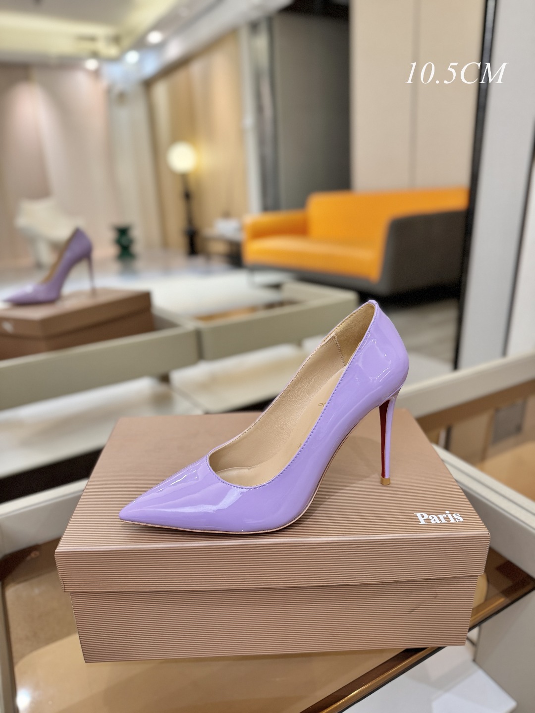 漆皮 单鞋（经典款）质感立体穿出时尚芭莎的气质优质皮里更加柔软透气，无敌瘦腿，穿上立马拉升腿的长度～涵深