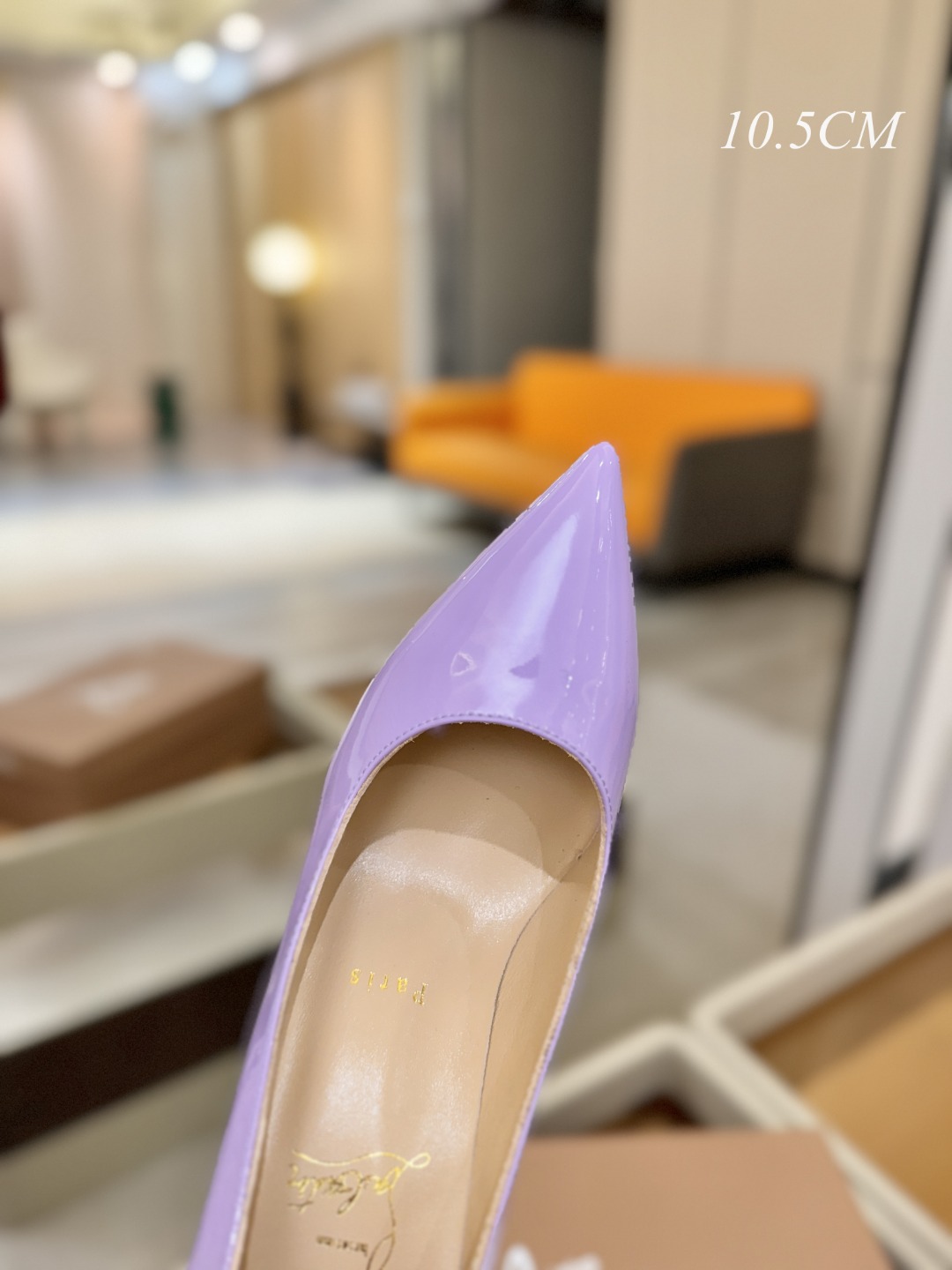 漆皮 单鞋（经典款）质感立体穿出时尚芭莎的气质优质皮里更加柔软透气，无敌瘦腿，穿上立马拉升腿的长度～涵深