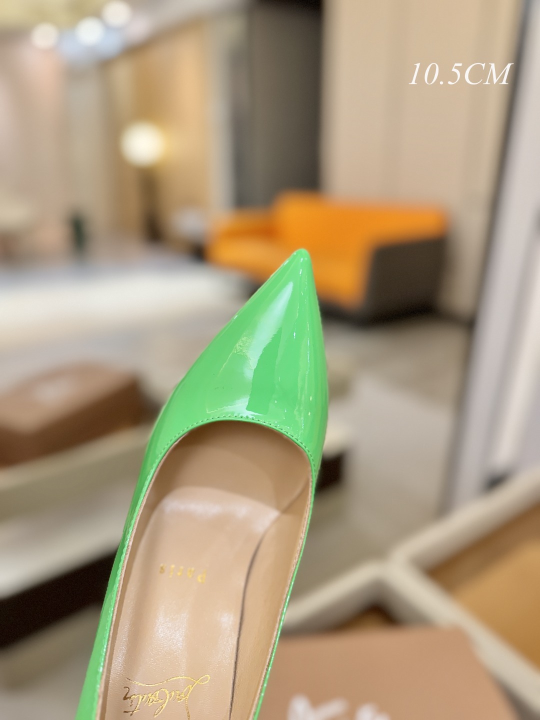 漆皮 单鞋（经典款）质感立体穿出时尚芭莎的气质优质皮里更加柔软透气，无敌瘦腿，穿上立马拉升腿的长度～涵深