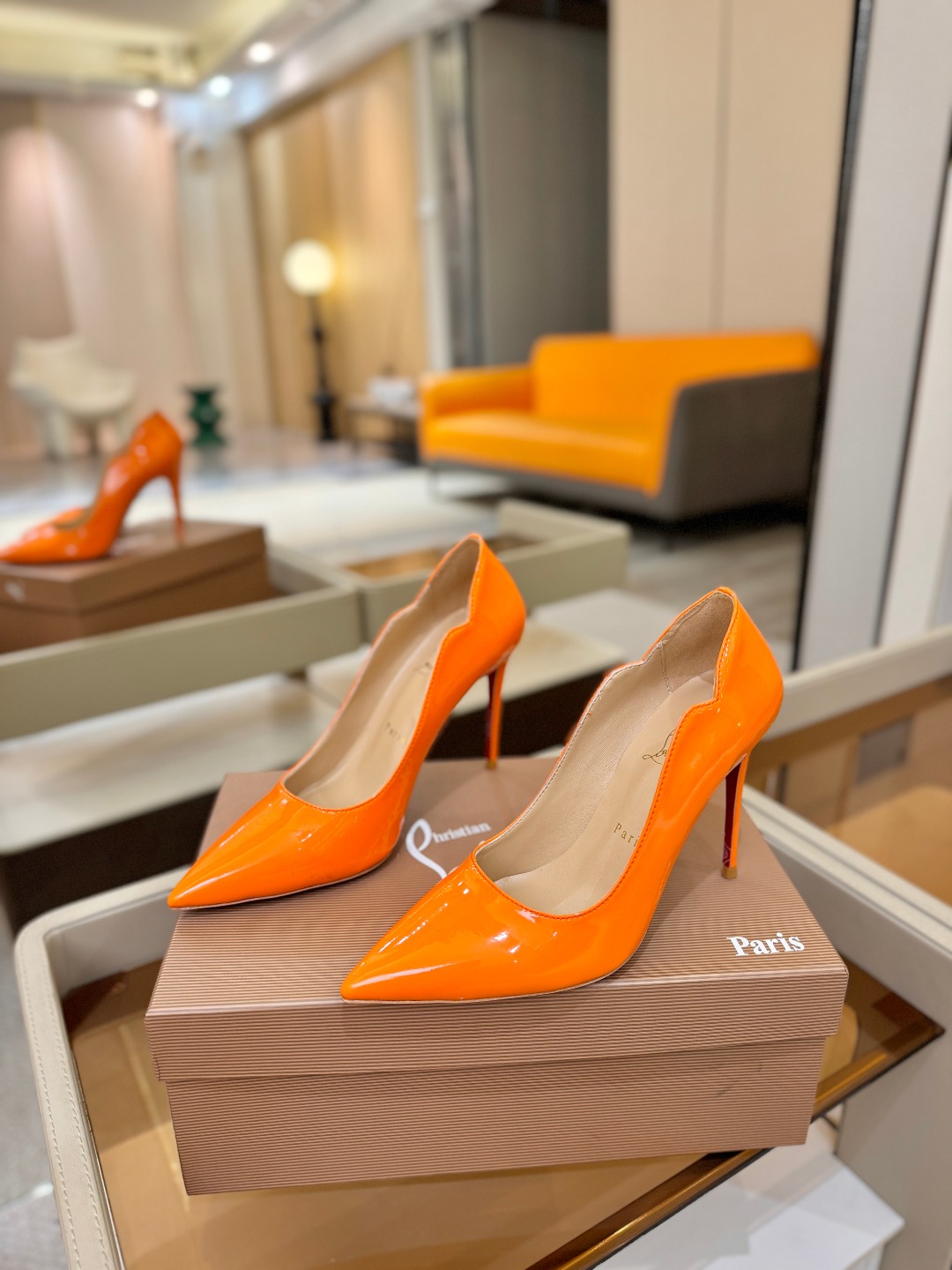 波浪单鞋（经典款）质感立体穿出时尚芭莎的气质优质皮里更加柔软透气，无敌瘦腿，穿上立马拉升腿的长度～涵深刻