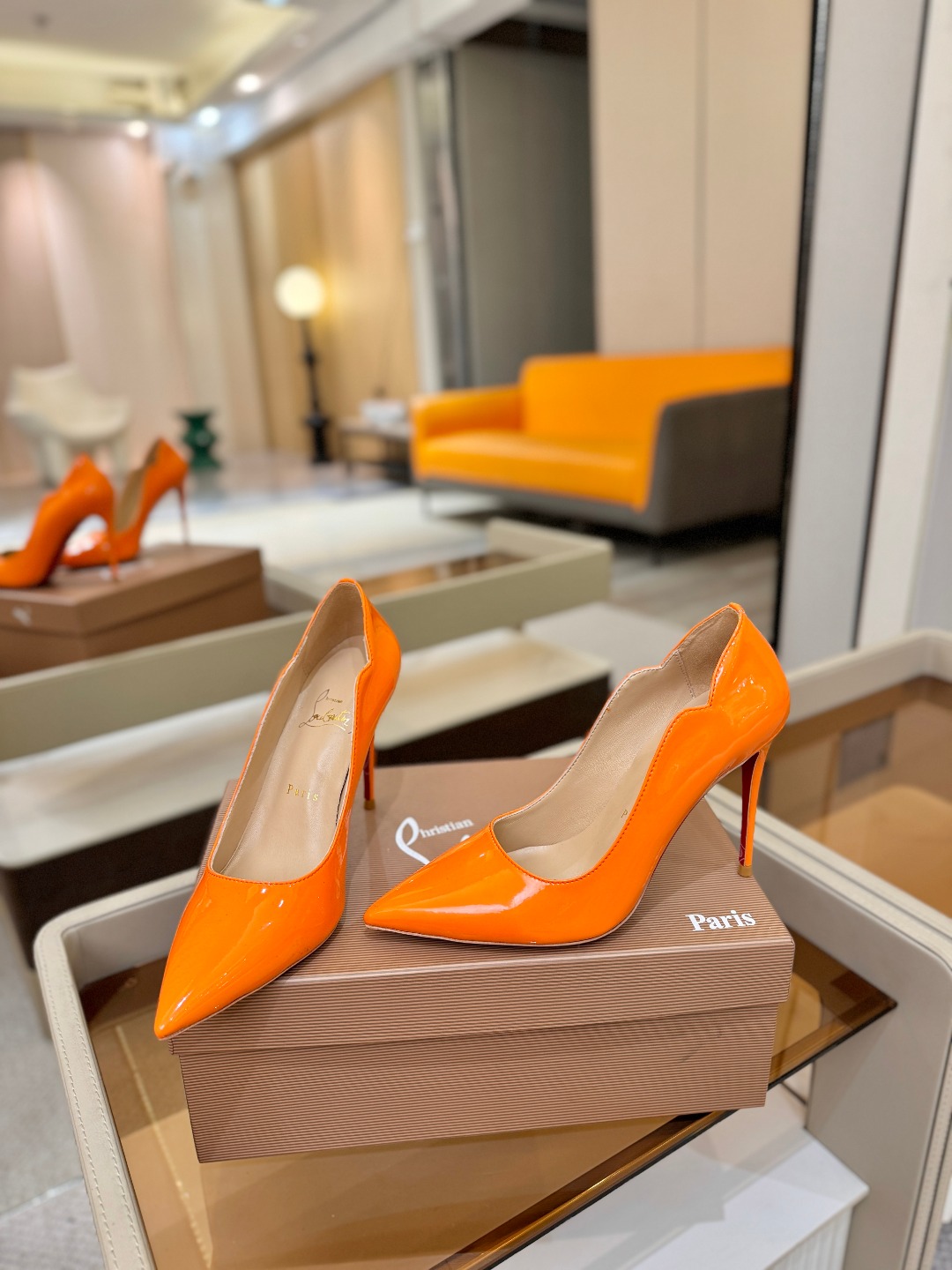 波浪单鞋（经典款）质感立体穿出时尚芭莎的气质优质皮里更加柔软透气，无敌瘦腿，穿上立马拉升腿的长度～涵深刻