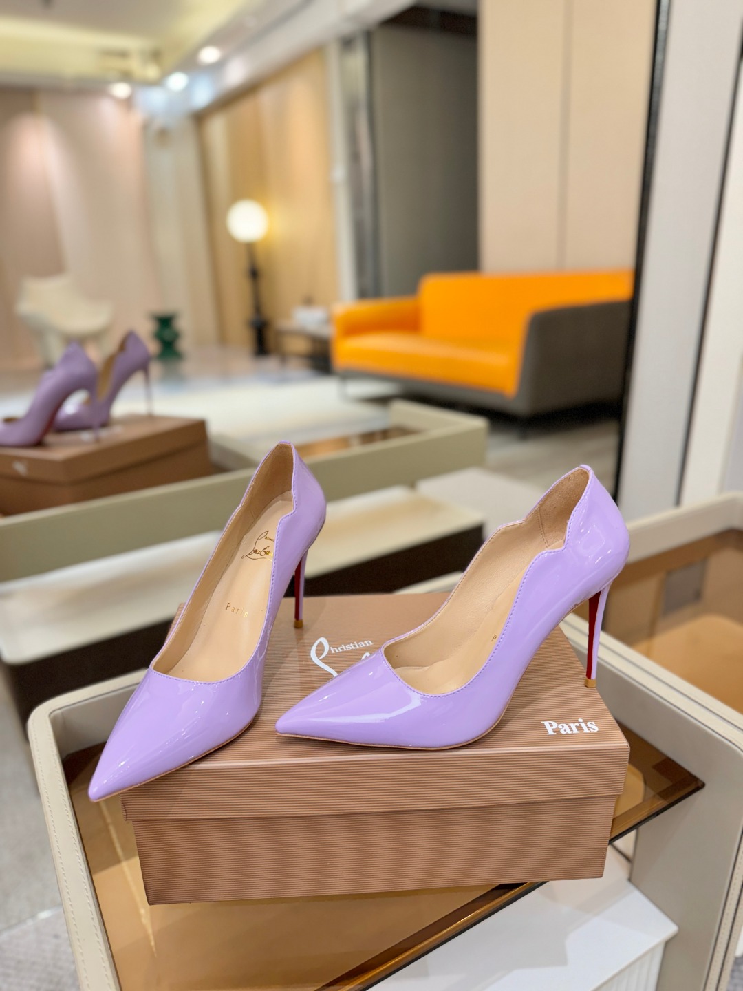 波浪单鞋（经典款）质感立体穿出时尚芭莎的气质优质皮里更加柔软透气，无敌瘦腿，穿上立马拉升腿的长度～涵深刻