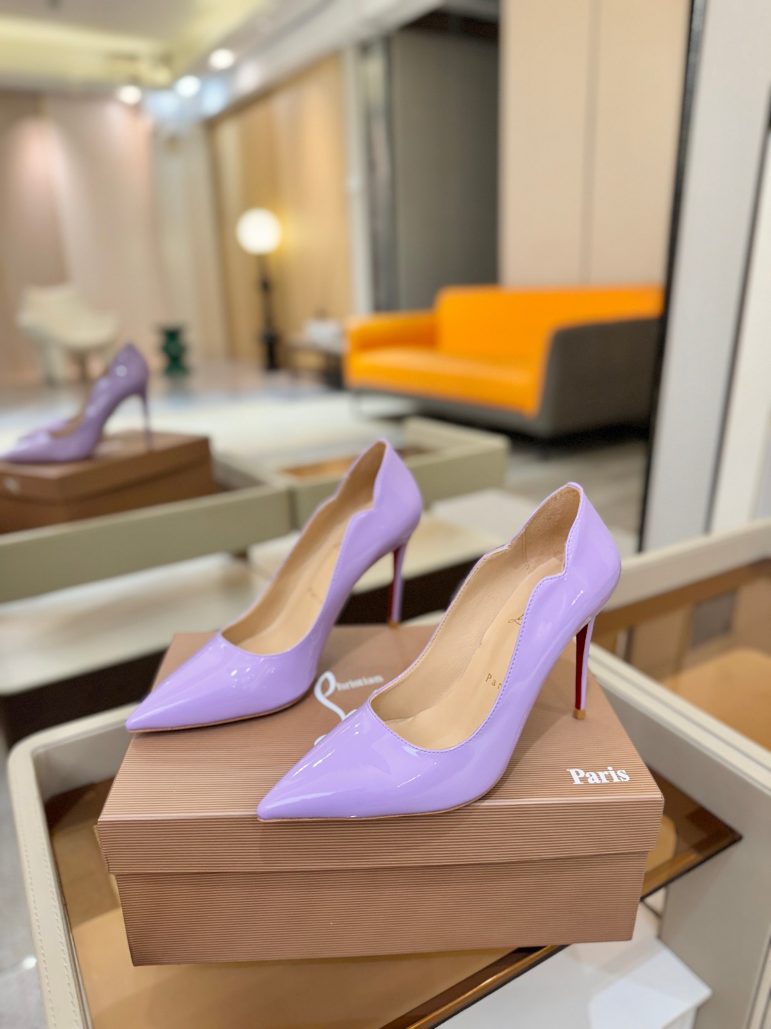 波浪单鞋（经典款）质感立体穿出时尚芭莎的气质优质皮里更加柔软透气，无敌瘦腿，穿上立马拉升腿的长度～涵深刻