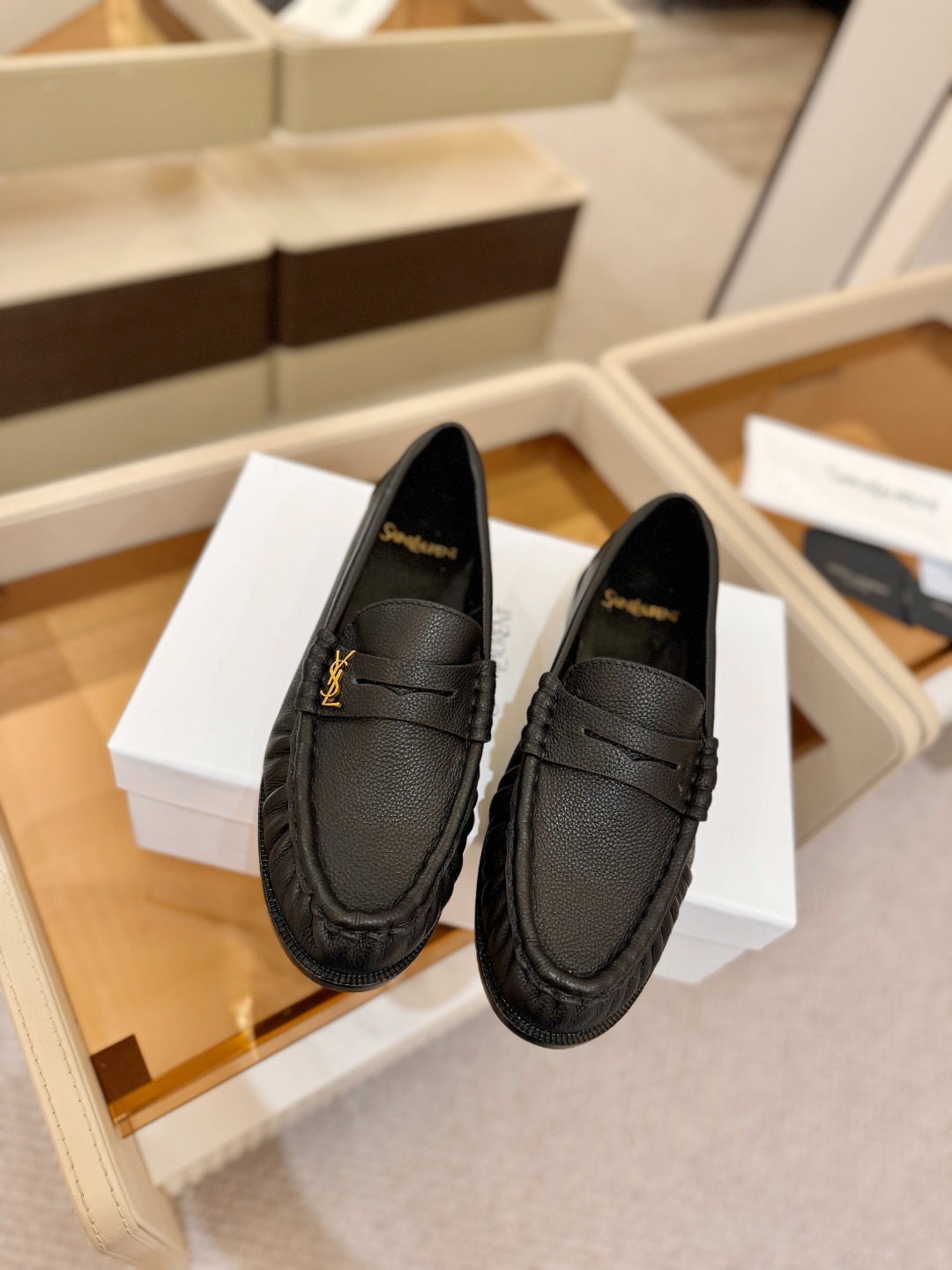（情侣款） SAINT LAURENT圣罗兰新款褶皱乐福鞋系列🤝🤝YSL女孩的松弛感真的被狠狠拿捏 简直