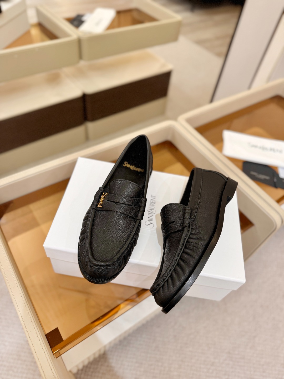 （情侣款） SAINT LAURENT圣罗兰新款褶皱乐福鞋系列🤝🤝YSL女孩的松弛感真的被狠狠拿捏 简直