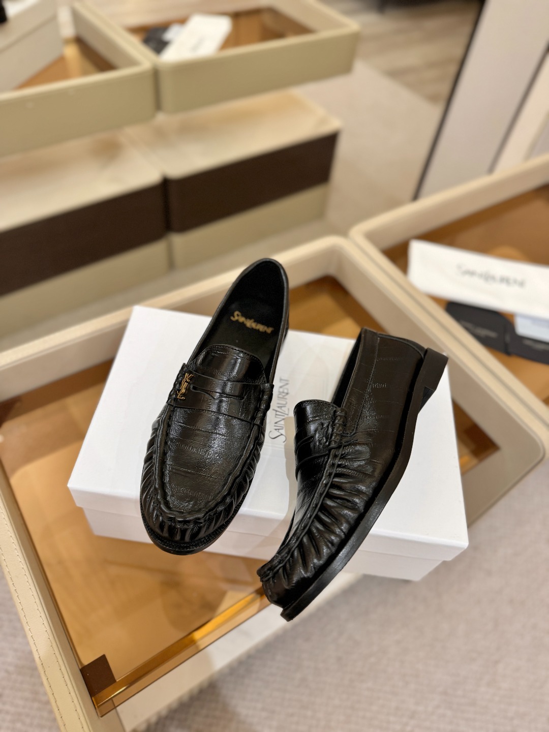 （情侣款） SAINT LAURENT圣罗兰新款褶皱乐福鞋系列🤝🤝YSL女孩的松弛感真的被狠狠拿捏 简直