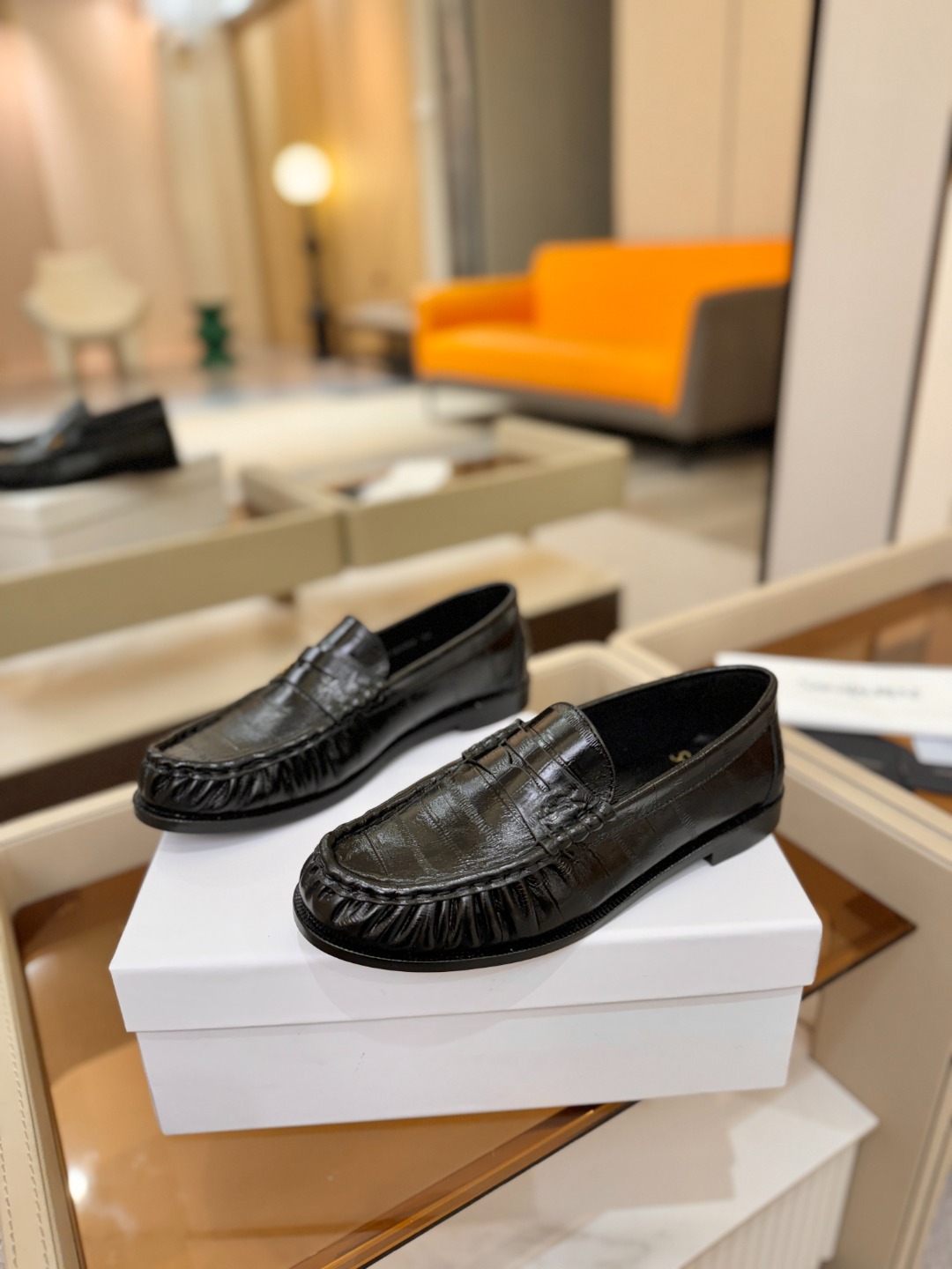 （情侣款） SAINT LAURENT圣罗兰新款褶皱乐福鞋系列🤝🤝YSL女孩的松弛感真的被狠狠拿捏 简直