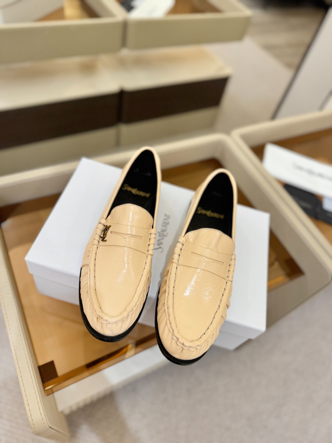 （情侣款） SAINT LAURENT圣罗兰新款褶皱乐福鞋系列🤝🤝YSL女孩的松弛感真的被狠狠拿捏 简直