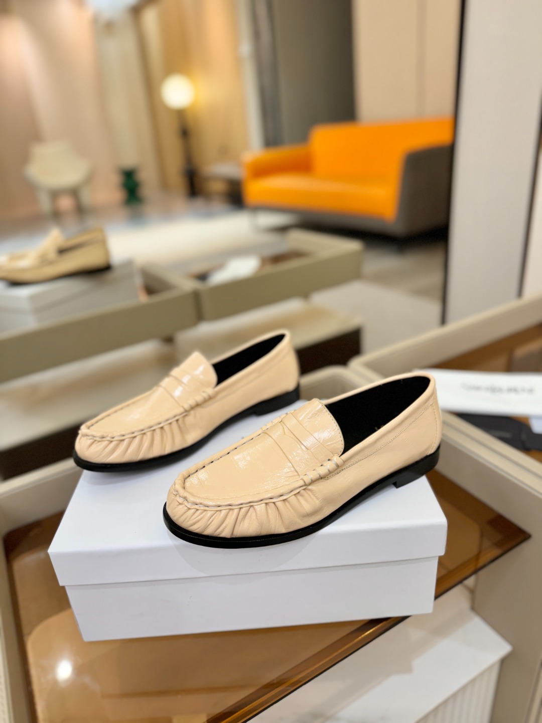 （情侣款） SAINT LAURENT圣罗兰新款褶皱乐福鞋系列🤝🤝YSL女孩的松弛感真的被狠狠拿捏 简直