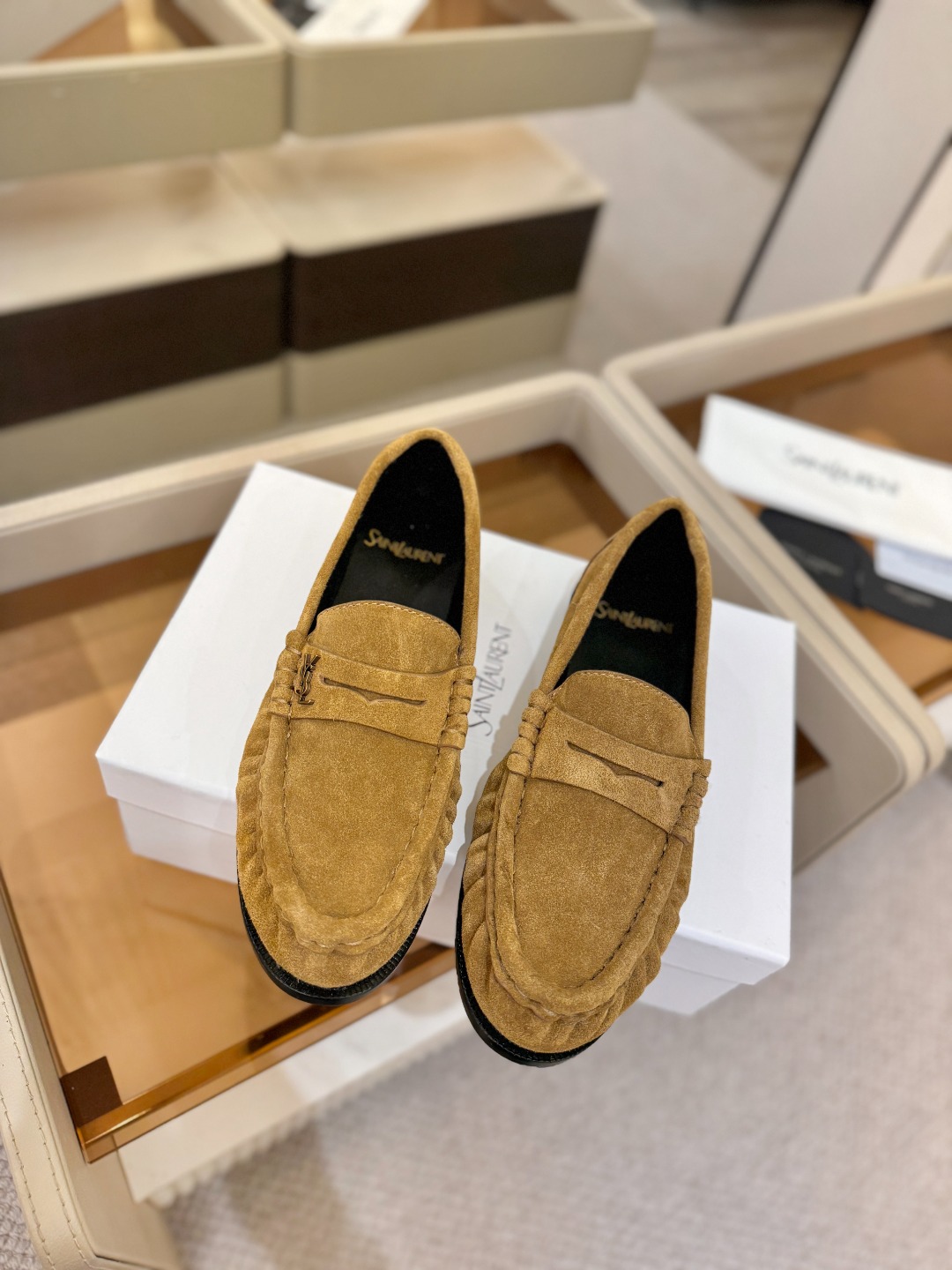 （情侣款） SAINT LAURENT圣罗兰新款褶皱乐福鞋系列🤝🤝YSL女孩的松弛感真的被狠狠拿捏 简直