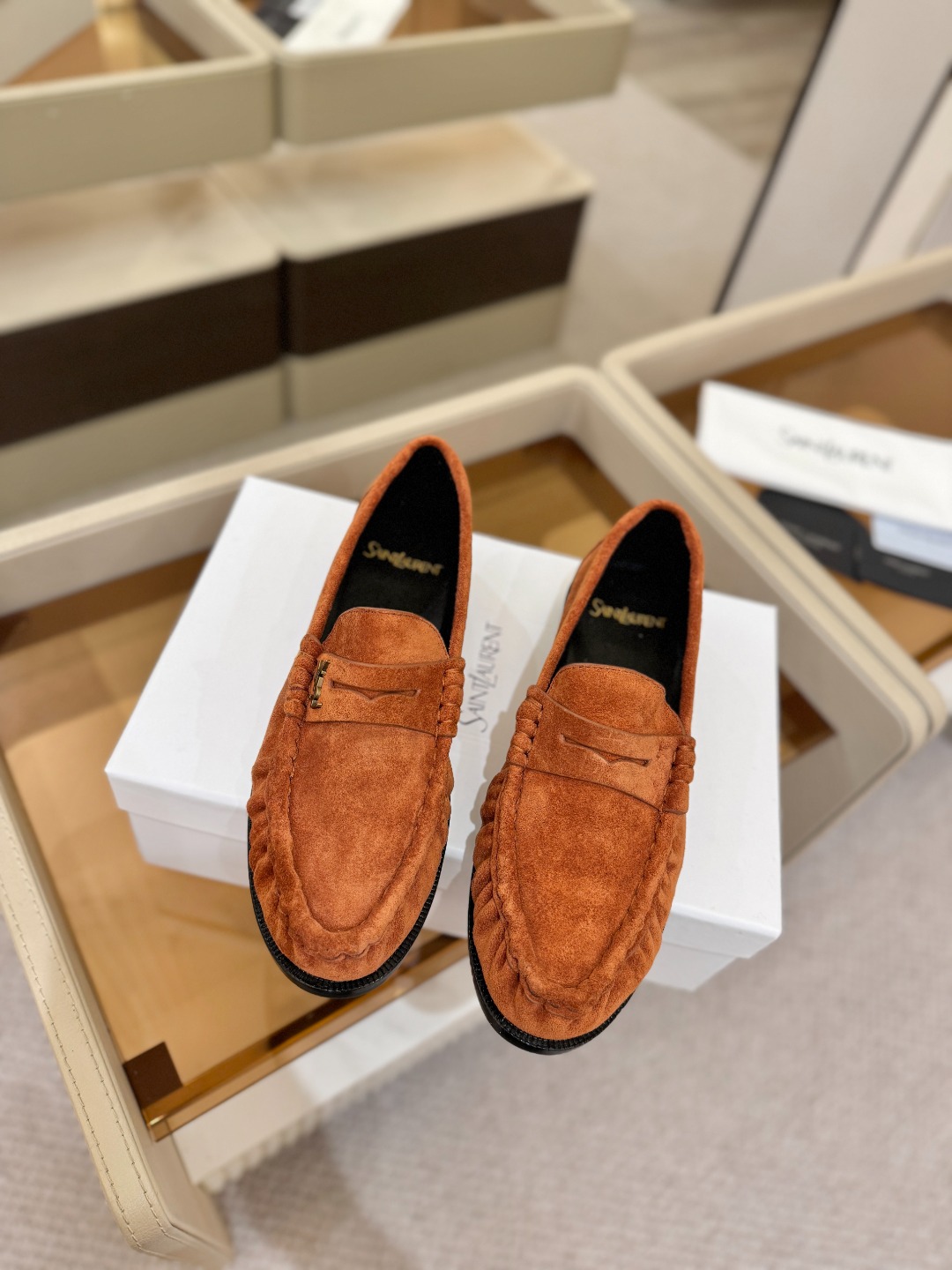 （情侣款） SAINT LAURENT圣罗兰新款褶皱乐福鞋系列🤝🤝YSL女孩的松弛感真的被狠狠拿捏 简直