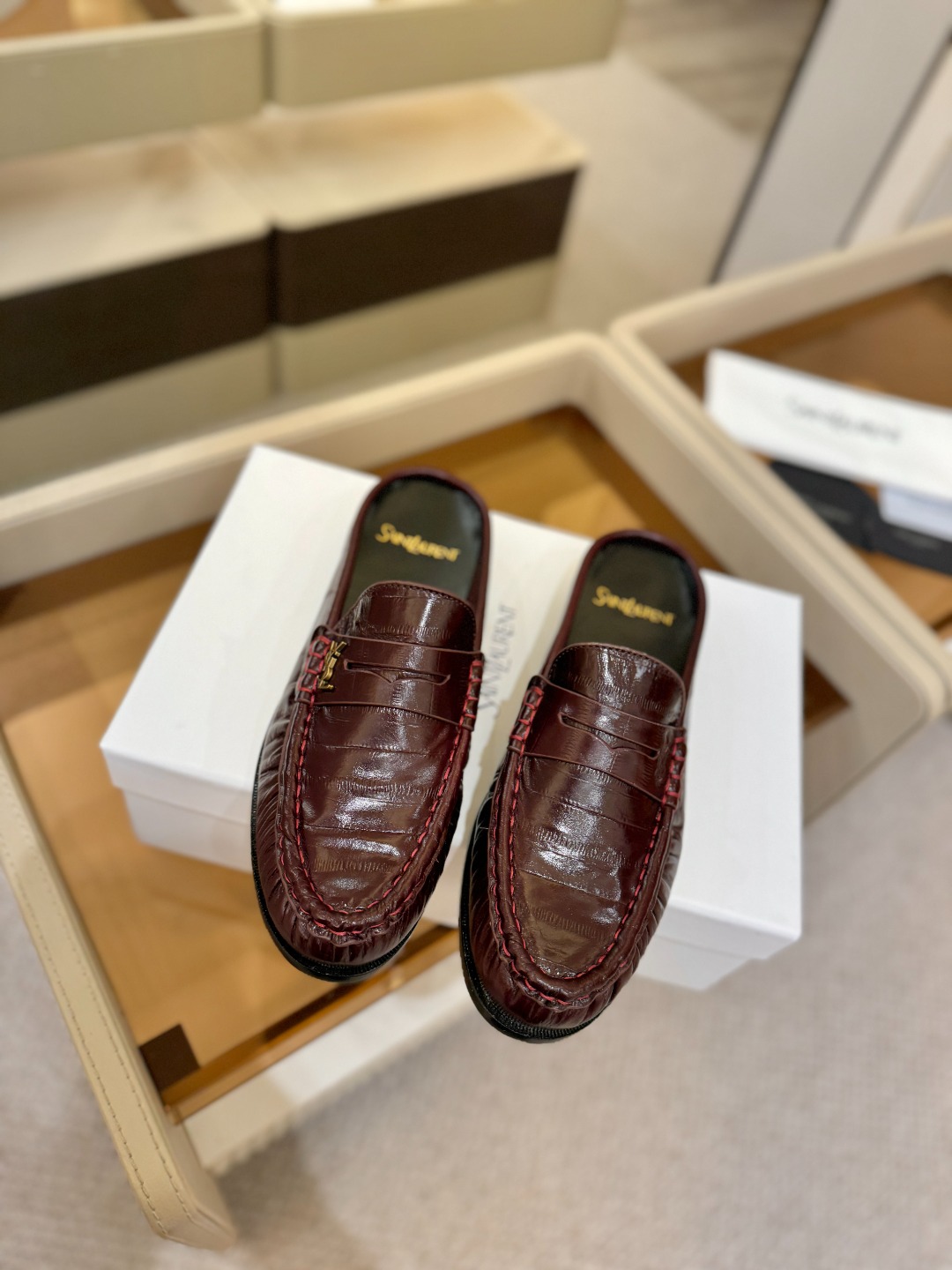 （情侣款） SAINT LAURENT圣罗兰新款褶皱乐福鞋系列🤝🤝YSL女孩的松弛感真的被狠狠拿捏 简直