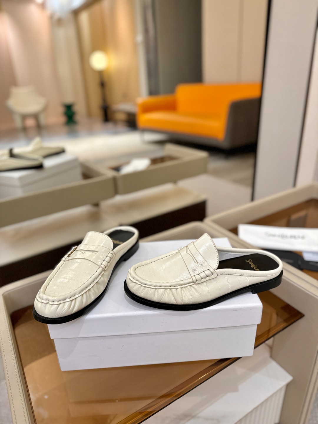 （情侣款） SAINT LAURENT圣罗兰新款褶皱乐福鞋系列🤝🤝YSL女孩的松弛感真的被狠狠拿捏 简直