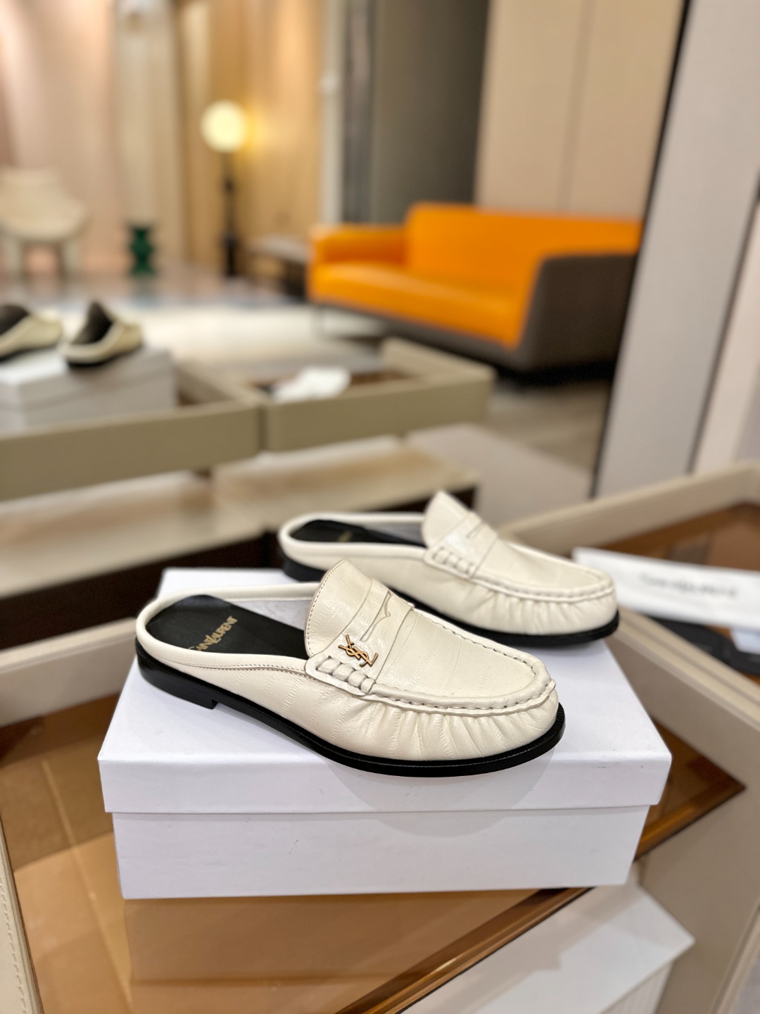 （情侣款） SAINT LAURENT圣罗兰新款褶皱乐福鞋系列🤝🤝YSL女孩的松弛感真的被狠狠拿捏 简直