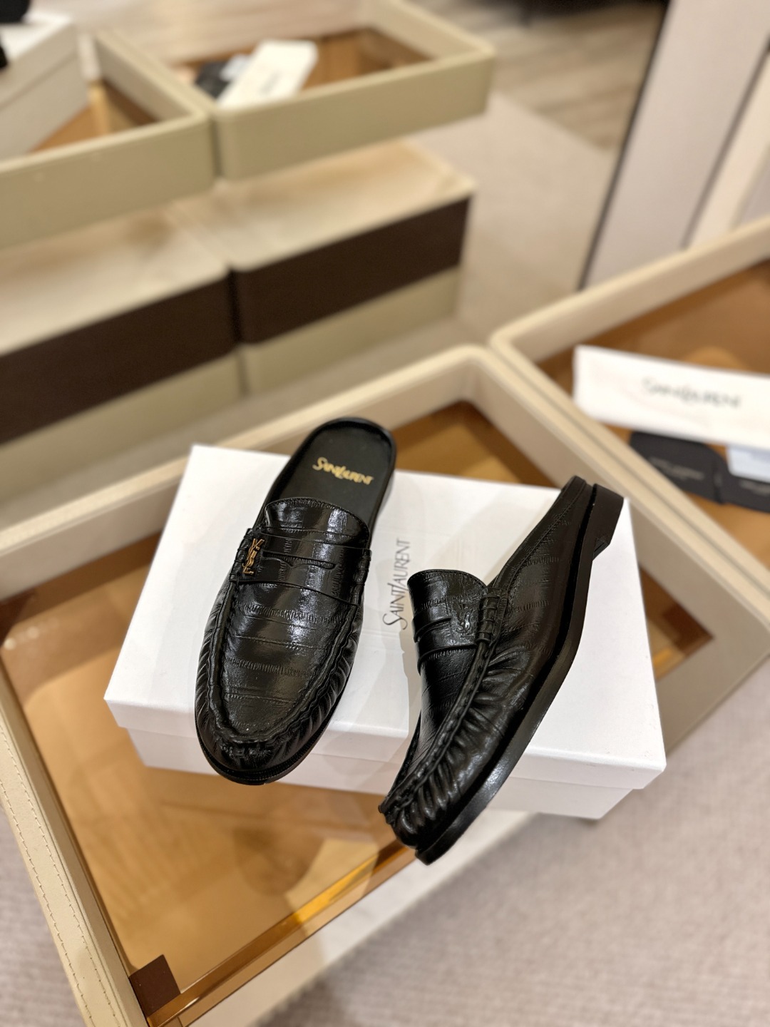 （情侣款） SAINT LAURENT圣罗兰新款褶皱乐福鞋系列🤝🤝YSL女孩的松弛感真的被狠狠拿捏 简直