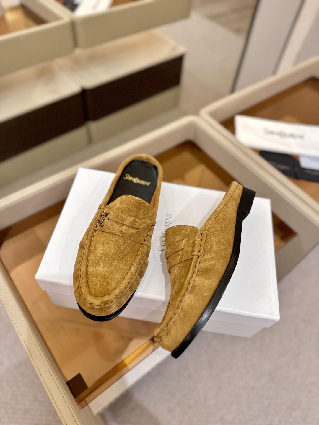 （情侣款） SAINT LAURENT圣罗兰新款褶皱乐福鞋系列🤝🤝YSL女孩的松弛感真的被狠狠拿捏 简直