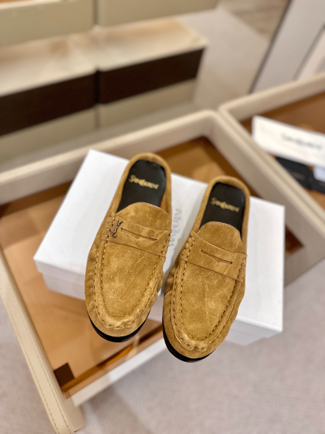 （情侣款） SAINT LAURENT圣罗兰新款褶皱乐福鞋系列🤝🤝YSL女孩的松弛感真的被狠狠拿捏 简直