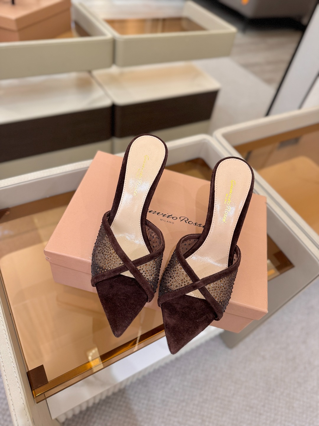 Gianvito rossi 👠拖鞋顶级版本，代购品质！👡施华洛奇水钻尖头高跟拖鞋，宛如从童话中走来的仙
