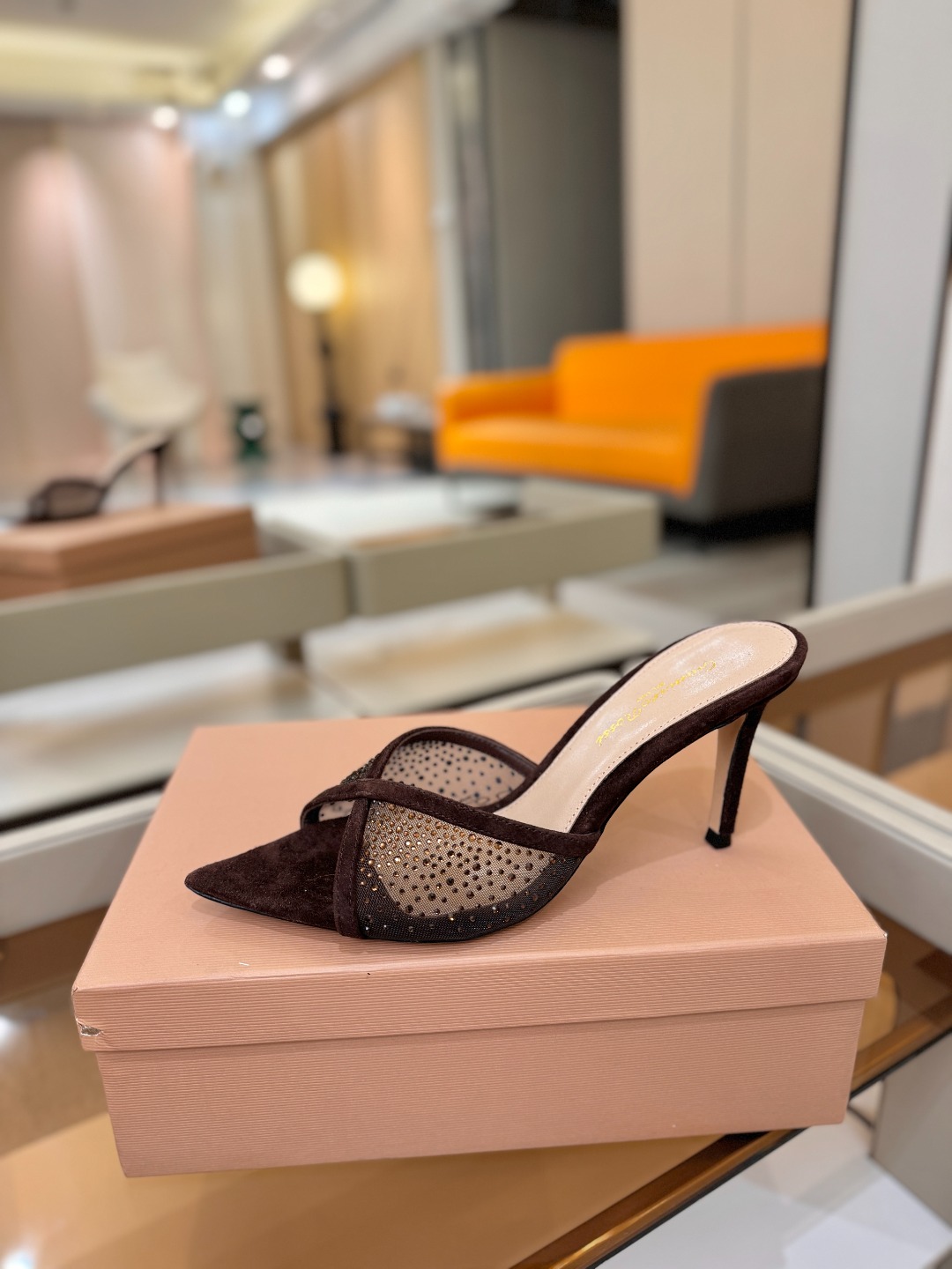 Gianvito rossi 👠拖鞋顶级版本，代购品质！👡施华洛奇水钻尖头高跟拖鞋，宛如从童话中走来的仙