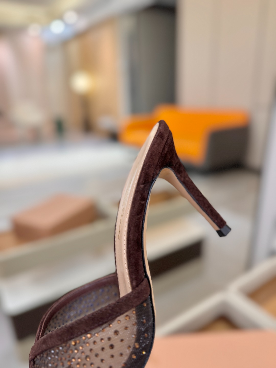 Gianvito rossi 👠拖鞋顶级版本，代购品质！👡施华洛奇水钻尖头高跟拖鞋，宛如从童话中走来的仙