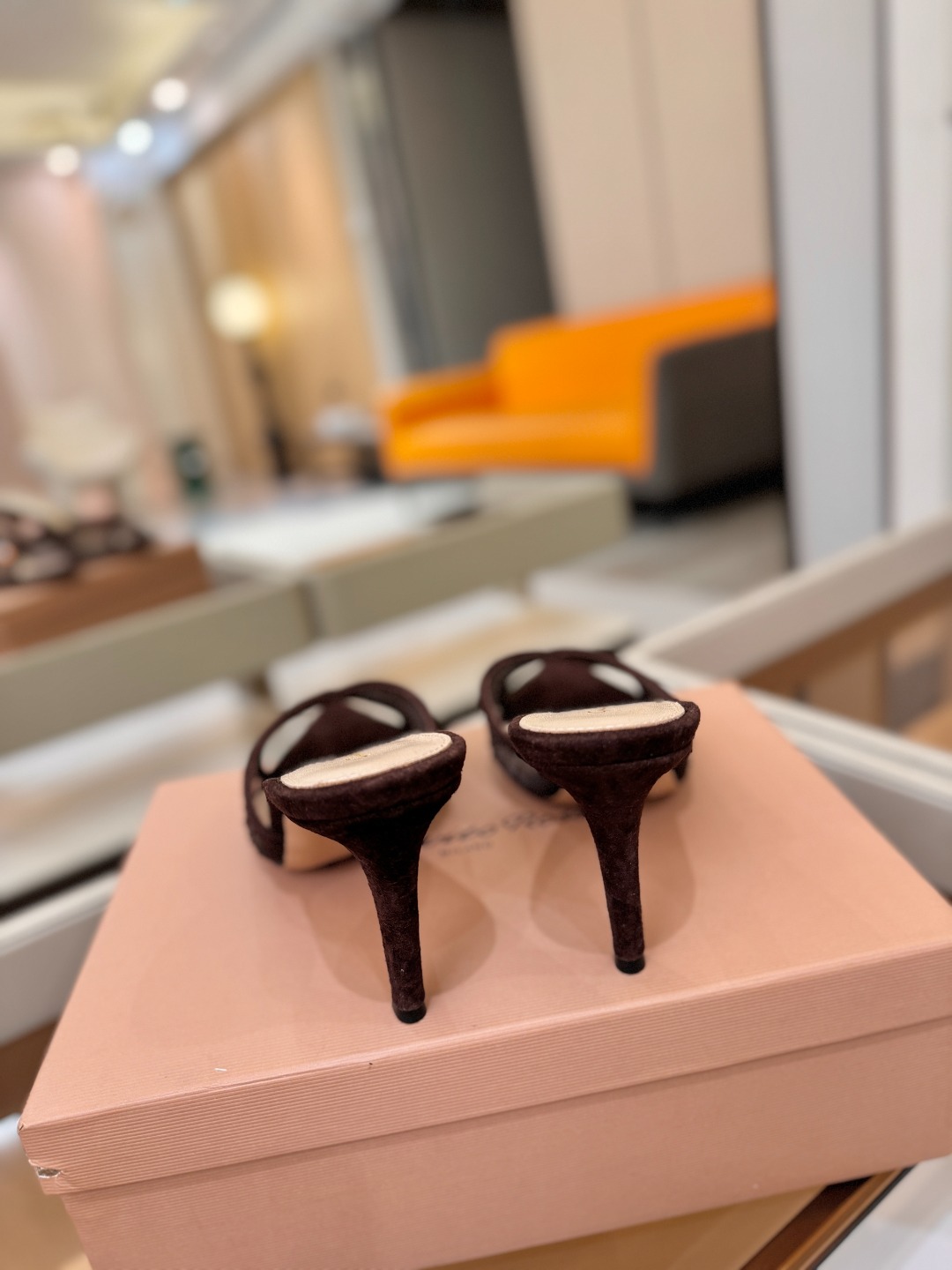Gianvito rossi 👠拖鞋顶级版本，代购品质！👡施华洛奇水钻尖头高跟拖鞋，宛如从童话中走来的仙