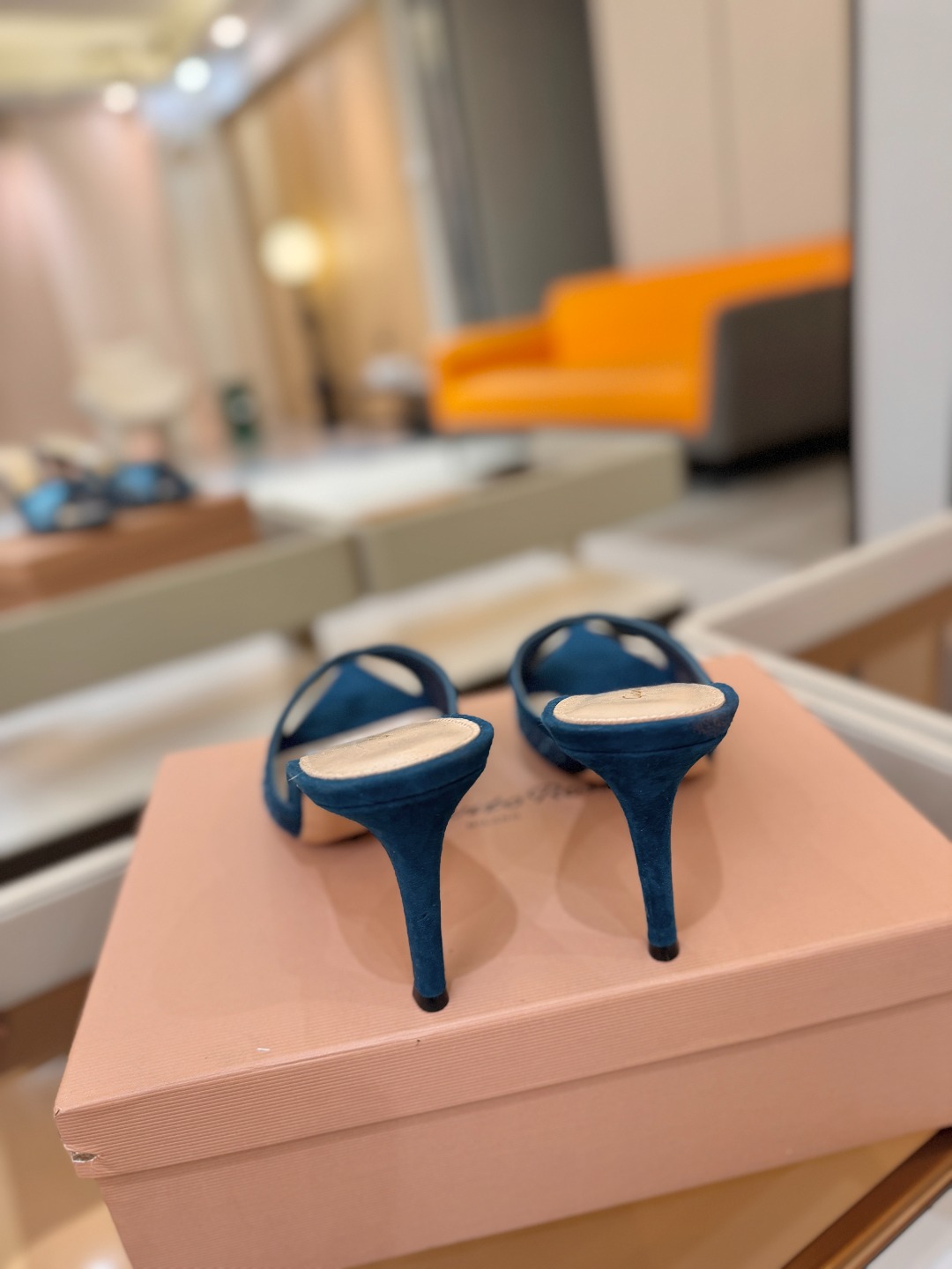 Gianvito rossi 👠拖鞋顶级版本，代购品质！👡施华洛奇水钻尖头高跟拖鞋，宛如从童话中走来的仙