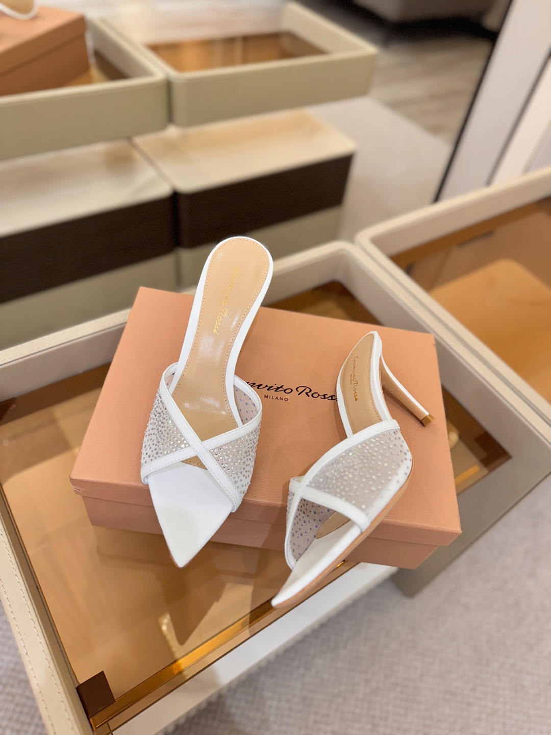 Gianvito rossi 👠拖鞋顶级版本，代购品质！👡施华洛奇水钻尖头高跟拖鞋，宛如从童话中走来的仙