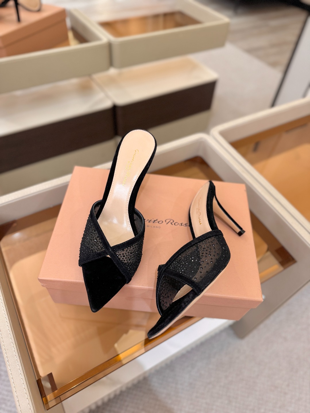 Gianvito rossi 👠拖鞋顶级版本，代购品质！👡施华洛奇水钻尖头高跟拖鞋，宛如从童话中走来的仙