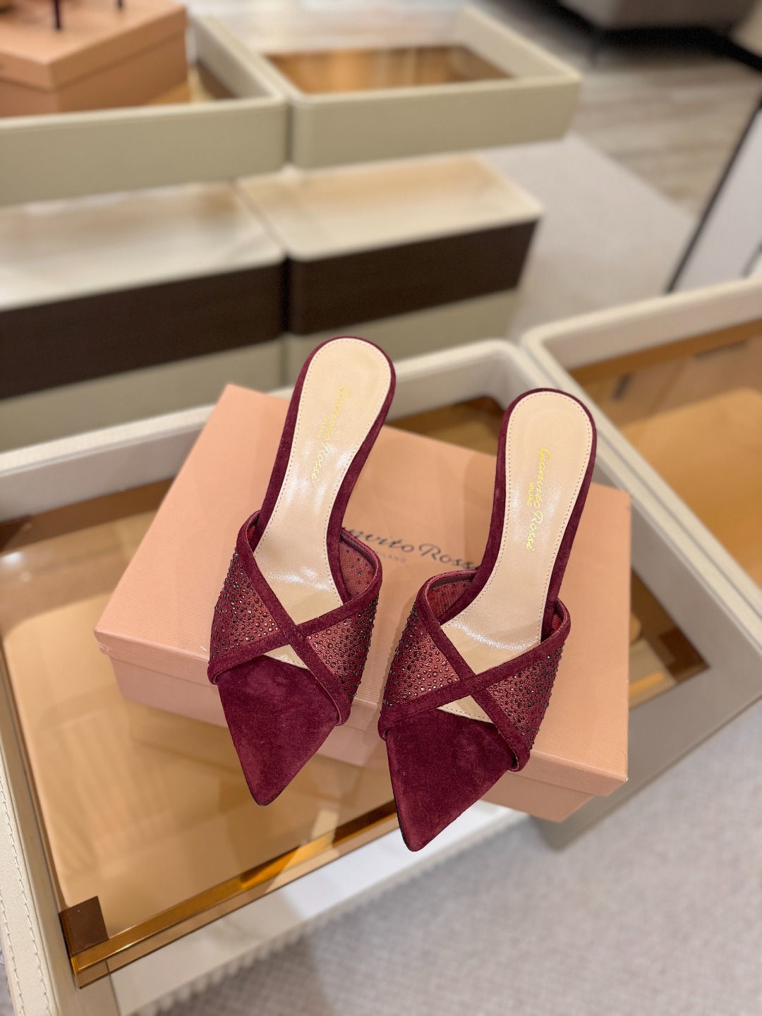 Gianvito rossi 👠拖鞋顶级版本，代购品质！👡施华洛奇水钻尖头高跟拖鞋，宛如从童话中走来的仙