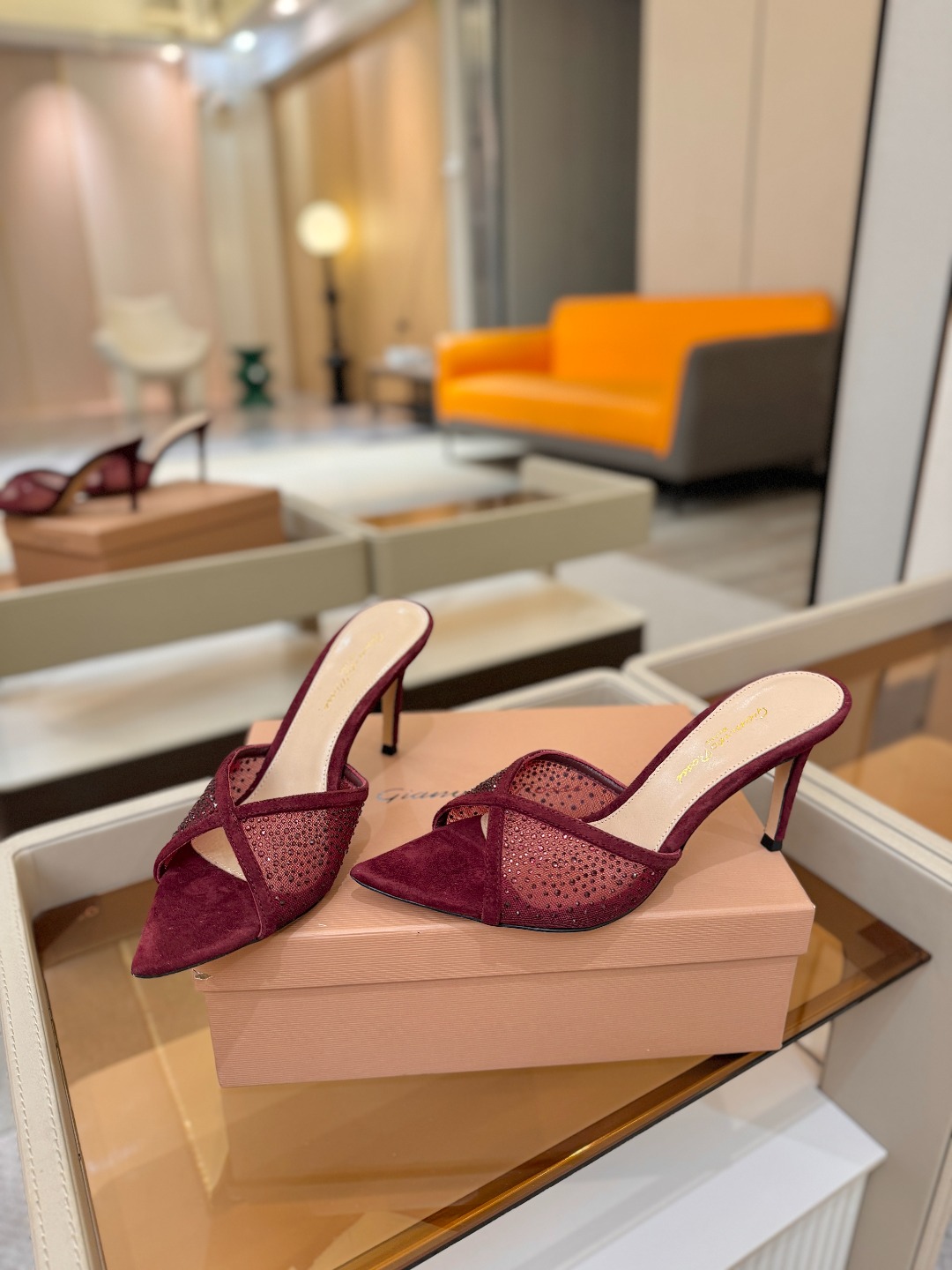 Gianvito rossi 👠拖鞋顶级版本，代购品质！👡施华洛奇水钻尖头高跟拖鞋，宛如从童话中走来的仙