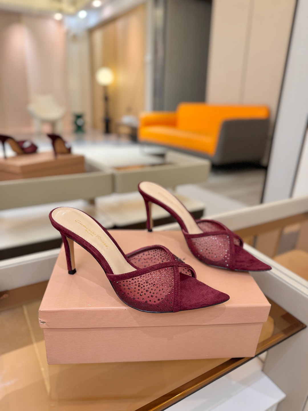 Gianvito rossi 👠拖鞋顶级版本，代购品质！👡施华洛奇水钻尖头高跟拖鞋，宛如从童话中走来的仙