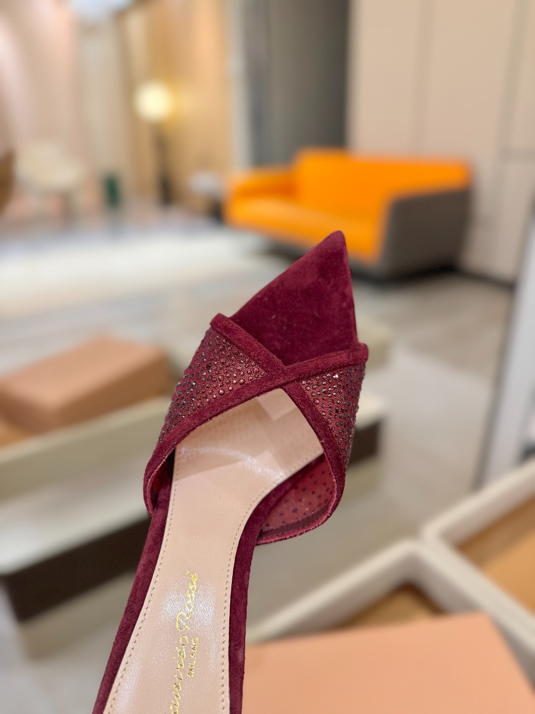 Gianvito rossi 👠拖鞋顶级版本，代购品质！👡施华洛奇水钻尖头高跟拖鞋，宛如从童话中走来的仙