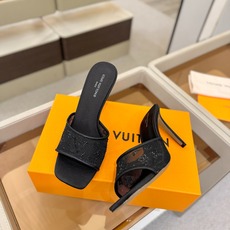 【代购级】、Louis Vuitton官网春夏系列!完美楦型、新品高跟凉鞋🆕、官网同步更新Lv烫钻“lo 【代购级】、Louis Vuitton官网春夏系列!完美楦型、新品高跟凉鞋🆕、官网同步更新Lv烫钻“lo