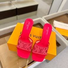 【代购级】、Louis Vuitton官网春夏系列!完美楦型、新品高跟凉鞋🆕、官网同步更新Lv烫钻“lo 【代购级】、Louis Vuitton官网春夏系列!完美楦型、新品高跟凉鞋🆕、官网同步更新Lv烫钻“lo