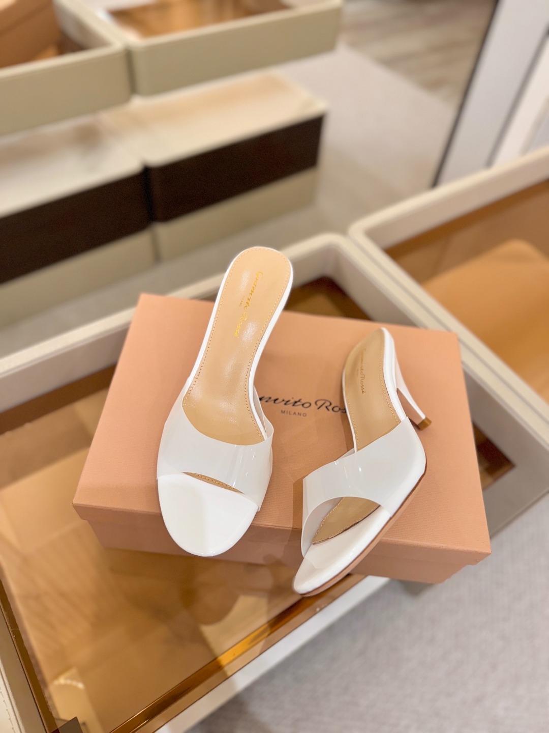 Gianvito Rossi 👠胶片拖鞋顶级版本！代购品质！👡圆头高坡跟跟拖鞋，宛如从童话中走来的仙履💖